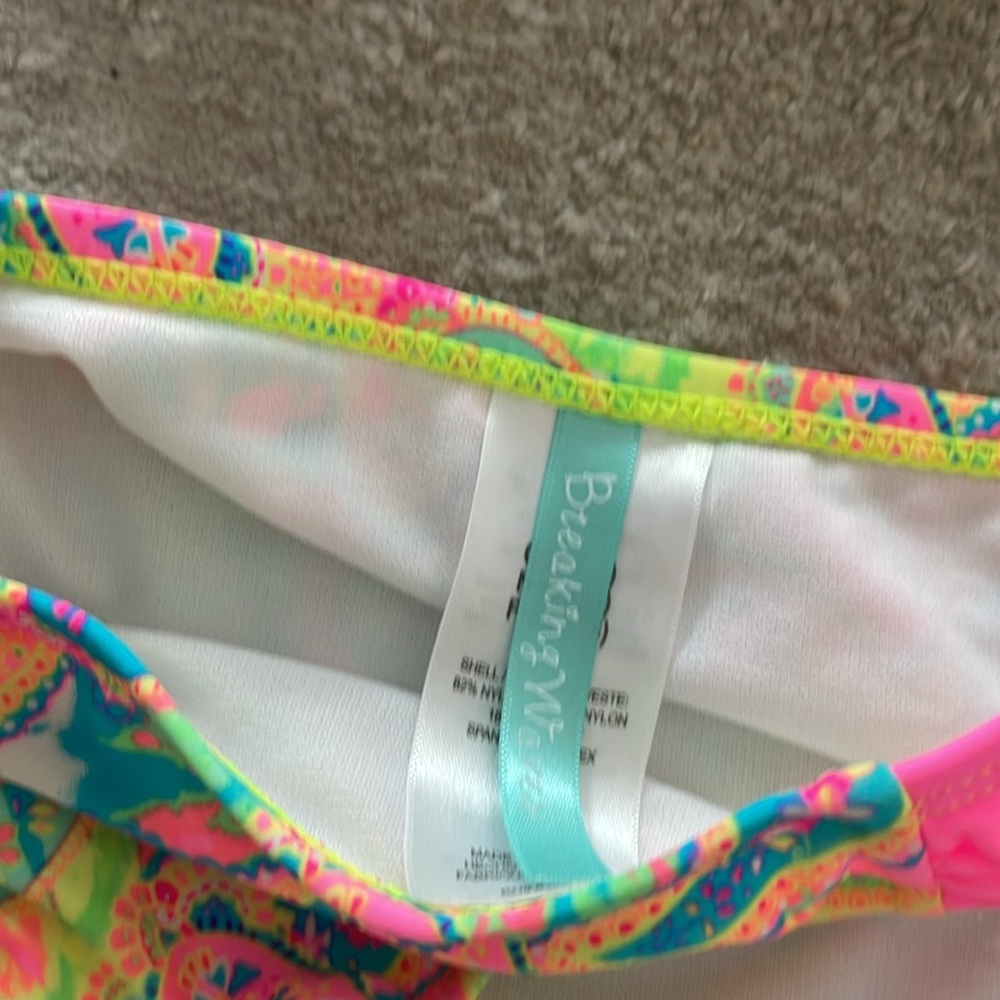 ***Bikini * - Picture 2 of 3